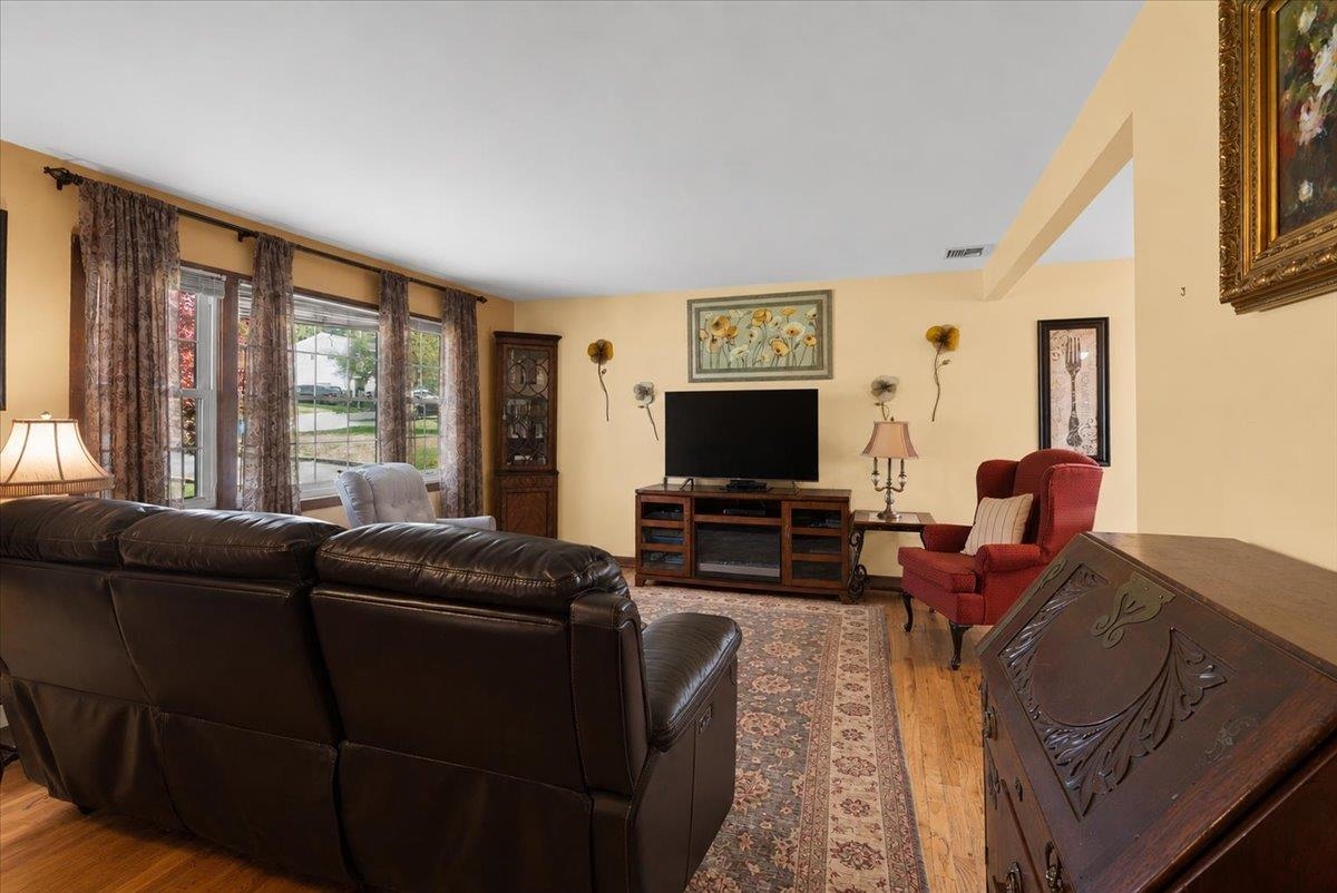 31 Center Street Butler, NJ 07405 - Photo 6 of 50