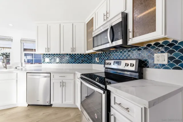 $758,888 | 15905 Avenida Villaha, Unit 80, San Diego, CA 92128