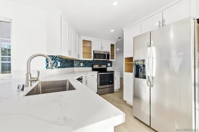 $758,888 | 15905 Avenida Villaha, Unit 80, San Diego, CA 92128