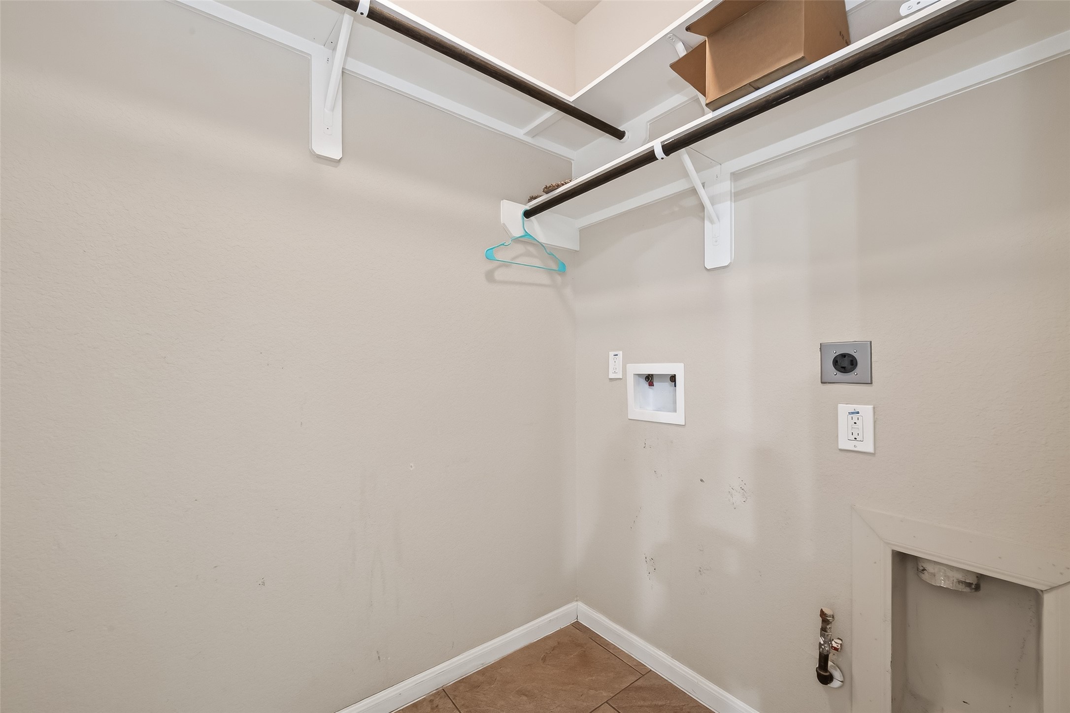 5819 Watford Bend Rosenberg, TX 77471 - Photo 24 of 47 utility room
