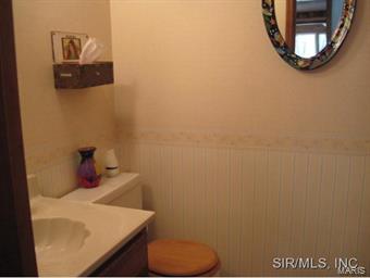 4425 Thatcher Road Alton, IL 62002 - Photo 3 of 23