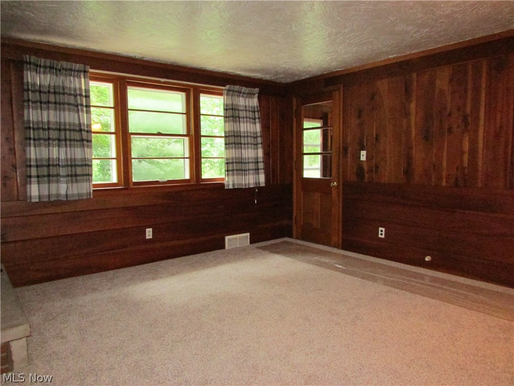325 Paradise Road Painesville, OH 44077 - Photo 17 of 35 Gallery Image 17