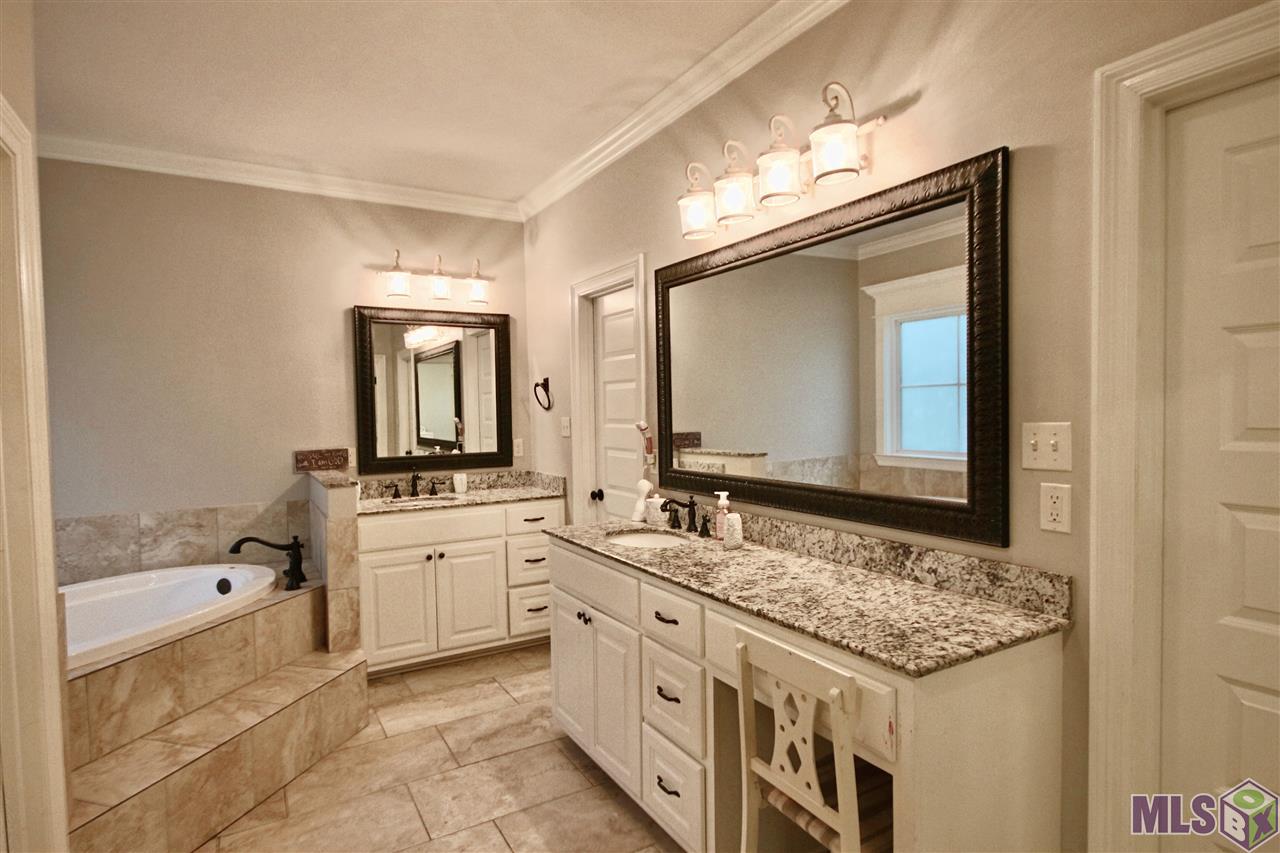 11876 McCullough Road Zachary, LA 70791 - Photo 14 of 26 Gallery Image 14