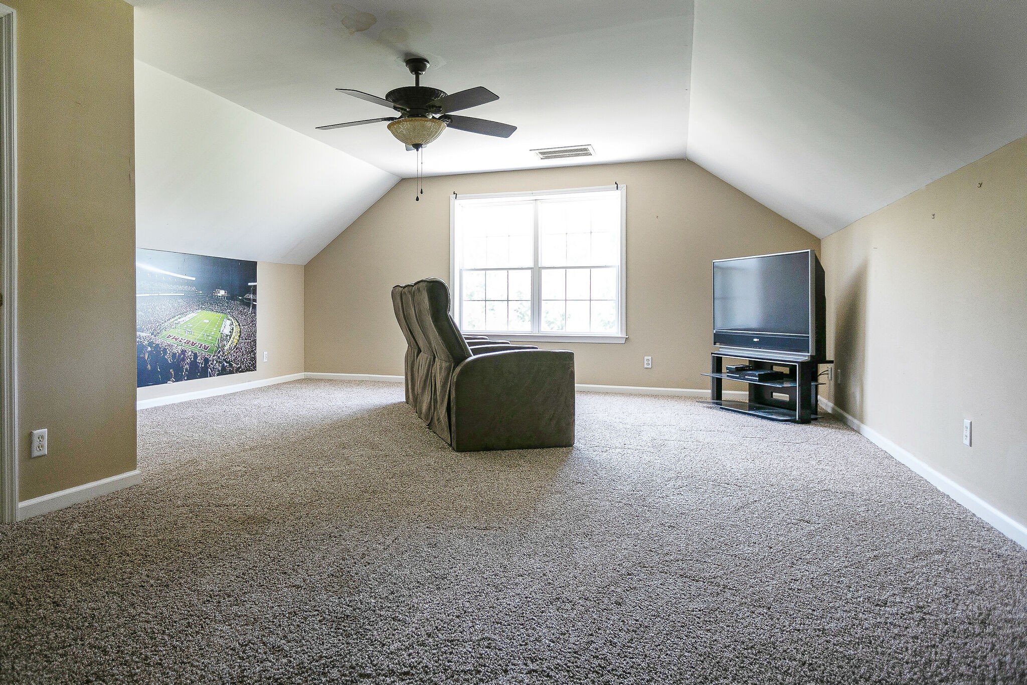 307 Eastside Road Burns, TN 37029 - Photo 26 of 53 a living room with furniture and a window