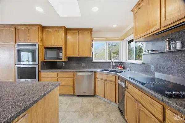 $615,000 | Undisclosed Address, Wofford Heights, CA 93285