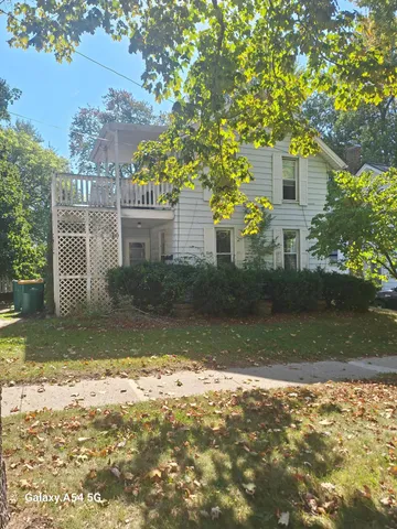 $281,200 | 207 West Henry Street, Saline, MI 48176