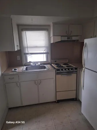 $270,000 | 207 West Henry Street, Saline, MI 48176
