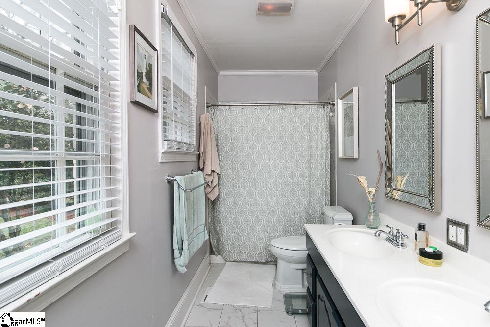 202 West Maple Street Clinton, SC 29325 - Photo 21 of 36 Gallery Image 21