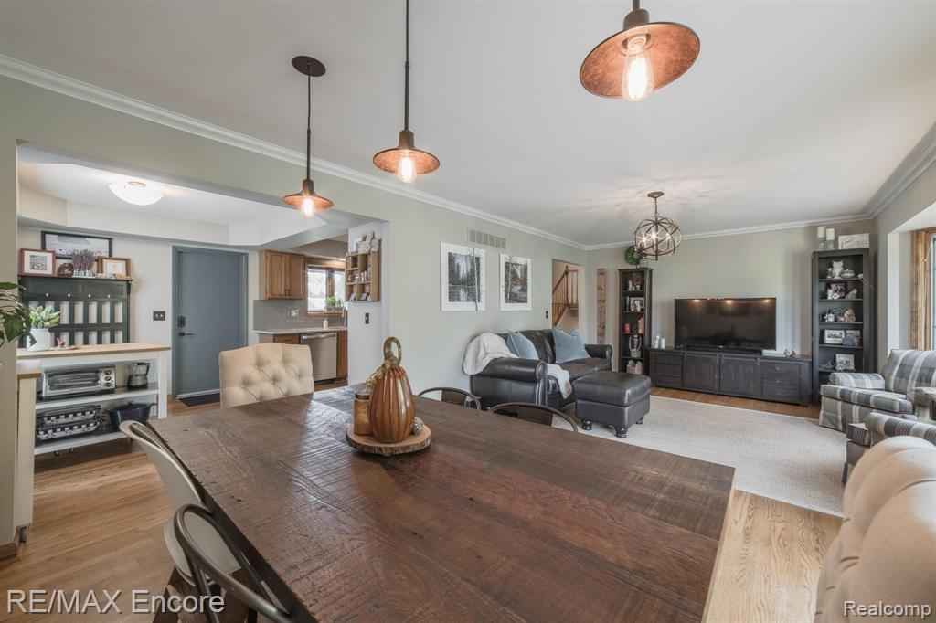 2036 Cumberland Road Rochester Hills, MI 48307 - Photo 17 of 57