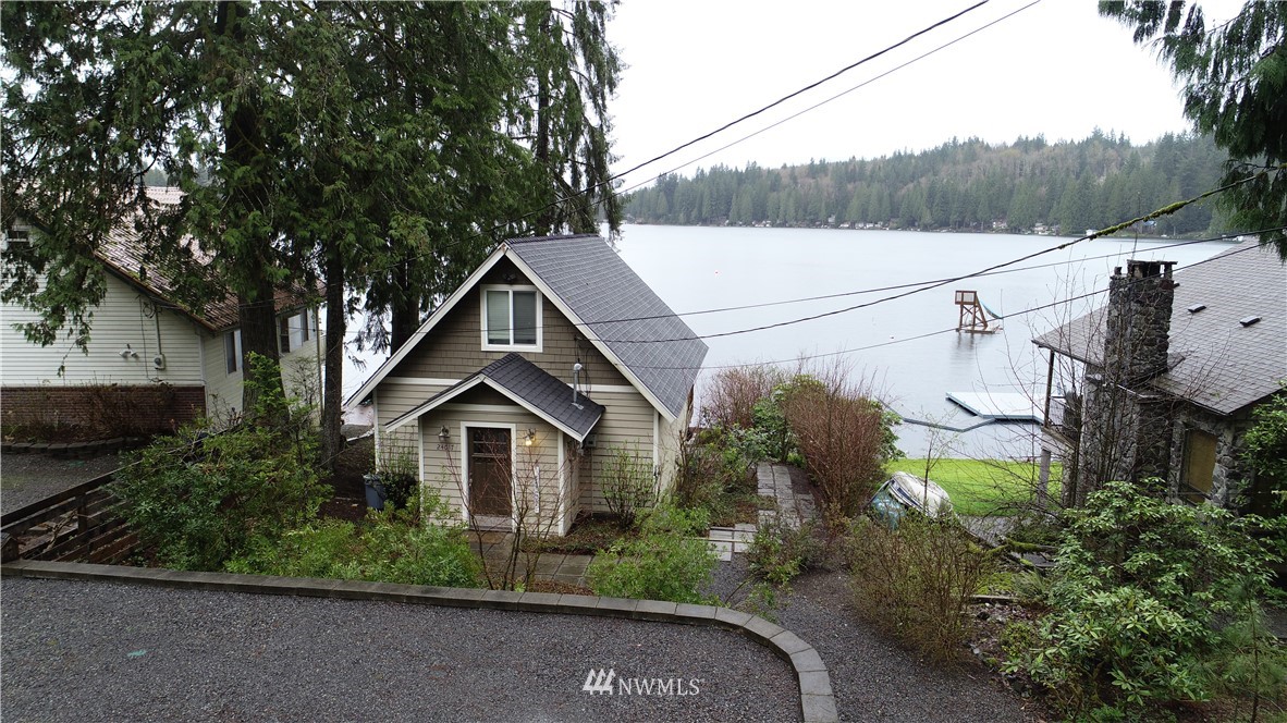24017 South Lake Roesiger Road Snohomish, WA 98290 - Photo 2 of 8