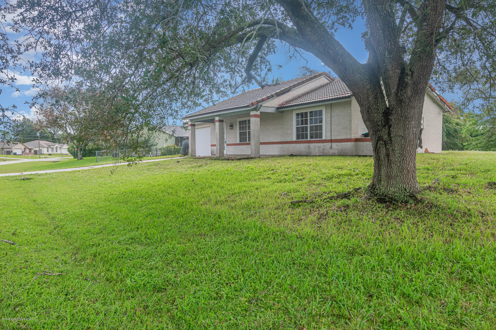 400 Lisa Road Northeast Palm Bay, FL 32907 - Photo 21 of 22 DSC_0048-Edit