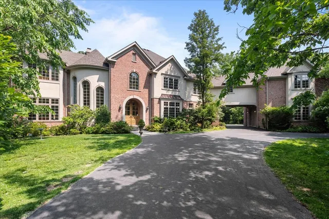 $1,550,000 | 1005 Hiawatha Lane, Riverwoods, IL 60015