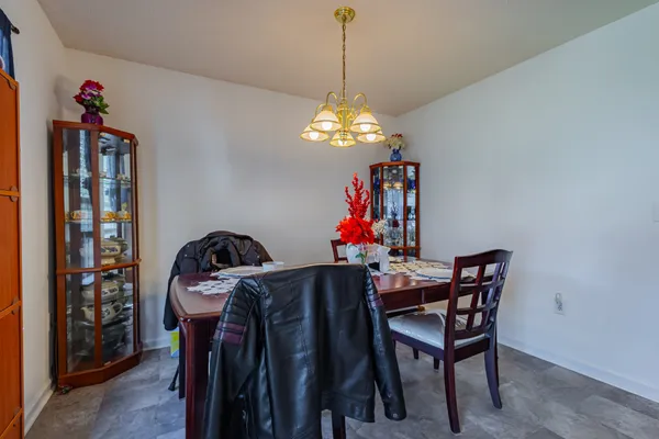 $320,000 | 614 Fairview Circle, Winchester, TN 37398