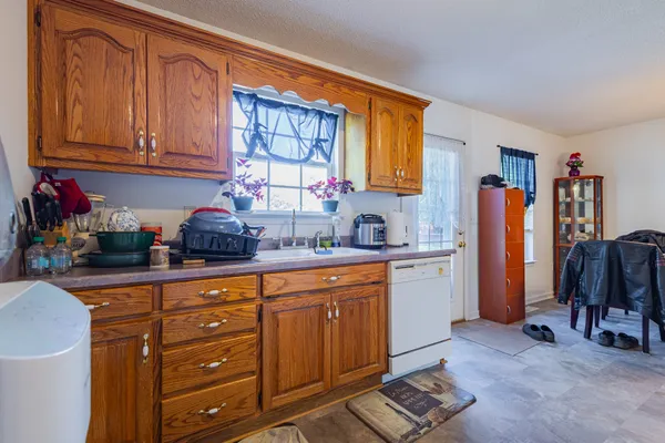 $320,000 | 614 Fairview Circle, Winchester, TN 37398