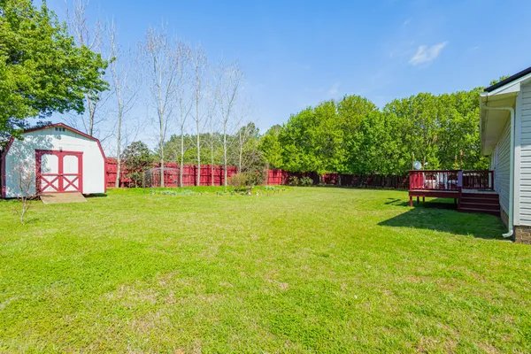 $320,000 | 614 Fairview Circle, Winchester, TN 37398