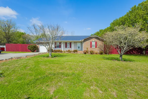 $320,000 | 614 Fairview Circle, Winchester, TN 37398