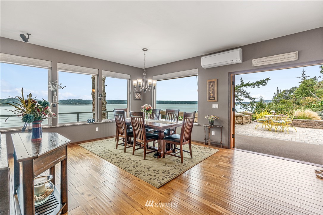 1409 Penn Cove Road Oak Harbor, WA 98277 - Photo 5 of 40 Gallery Image 5