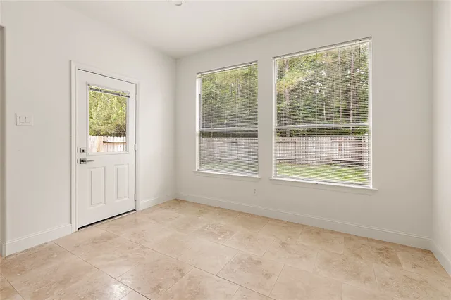 $2,500 | 127 Ledgestone Place, The Woodlands, TX 77382