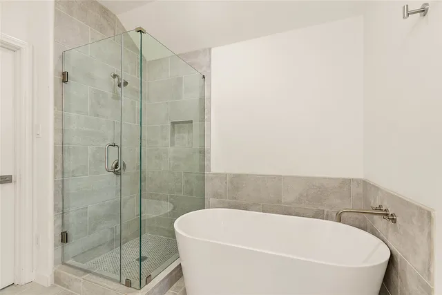 $2,500 | 127 Ledgestone Place, The Woodlands, TX 77382