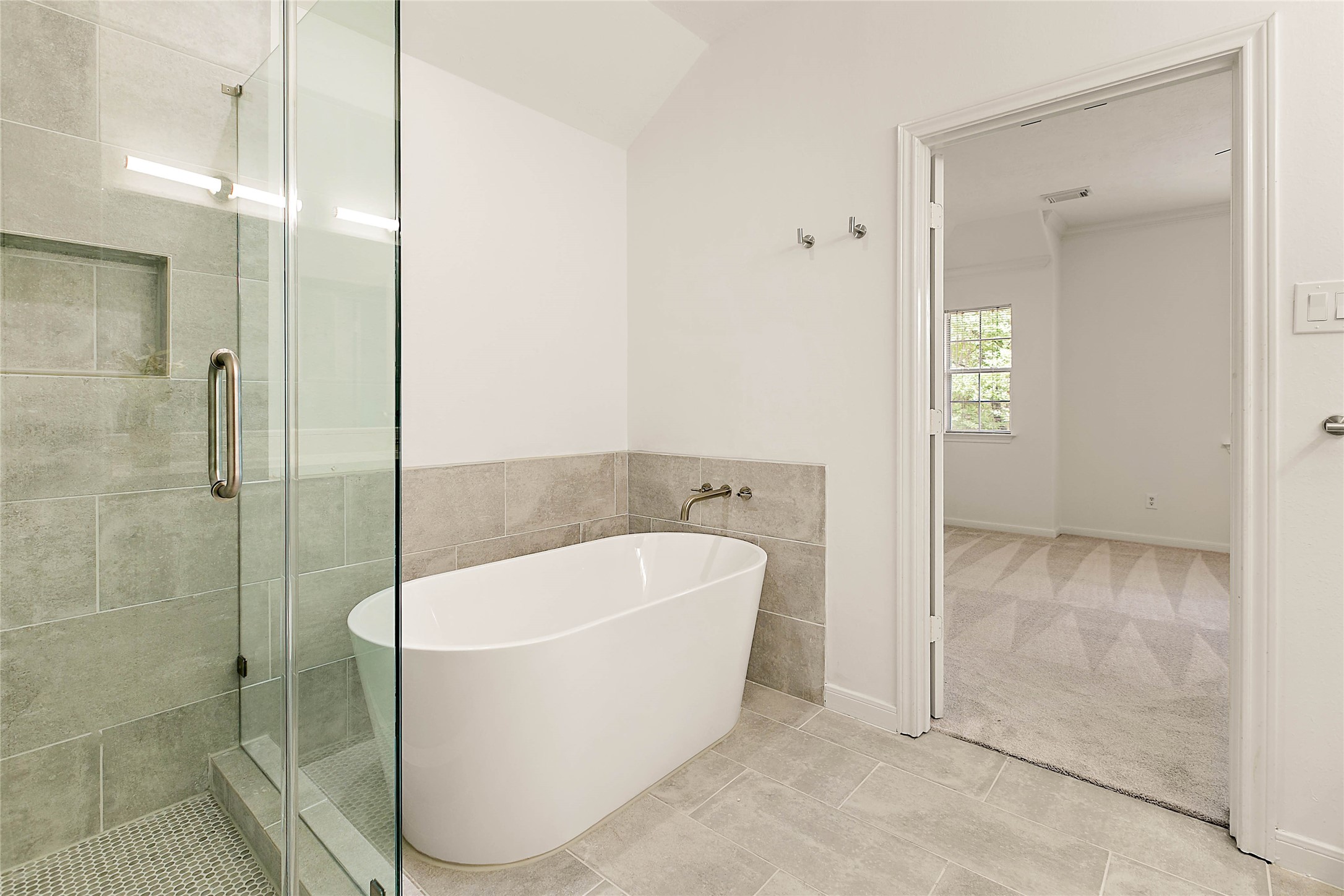 127 Ledgestone Place The Woodlands, TX 77382 - Photo 27 of 34