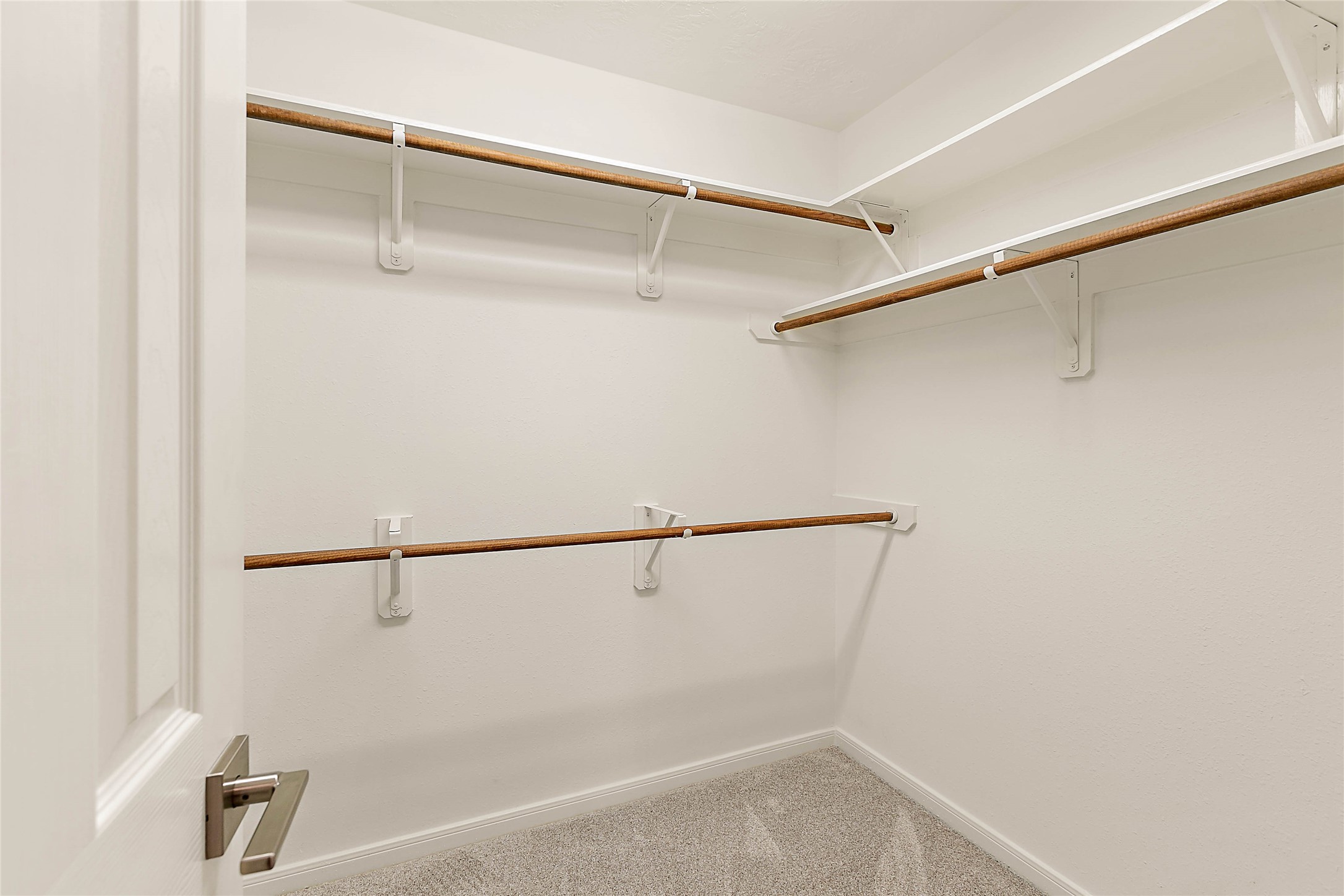 127 Ledgestone Place The Woodlands, TX 77382 - Photo 28 of 34