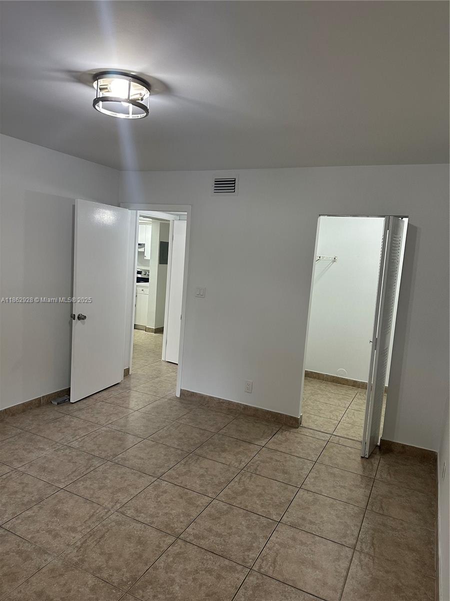 8100 Geneva Court, Unit 142 Doral, FL 33166 - Photo 3 of 11