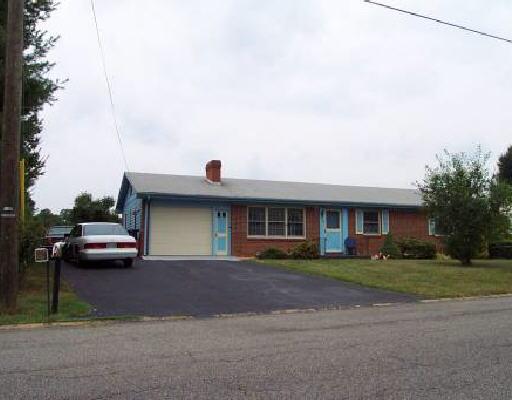 2308 Laura Road Northwest Roanoke, VA 24017 - Photo 1 of 1 Listing Photo