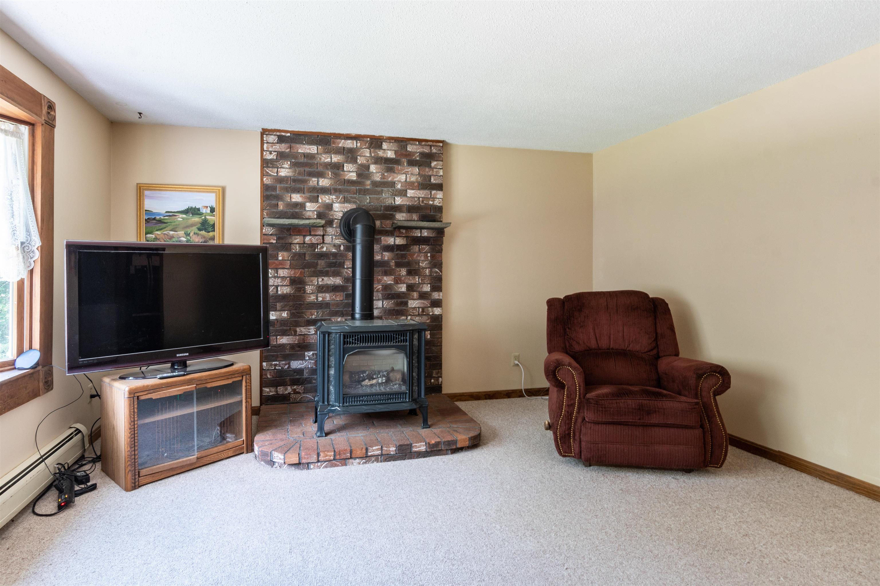 29 Pollard Road Goffstown, NH 03045 - Photo 15 of 36