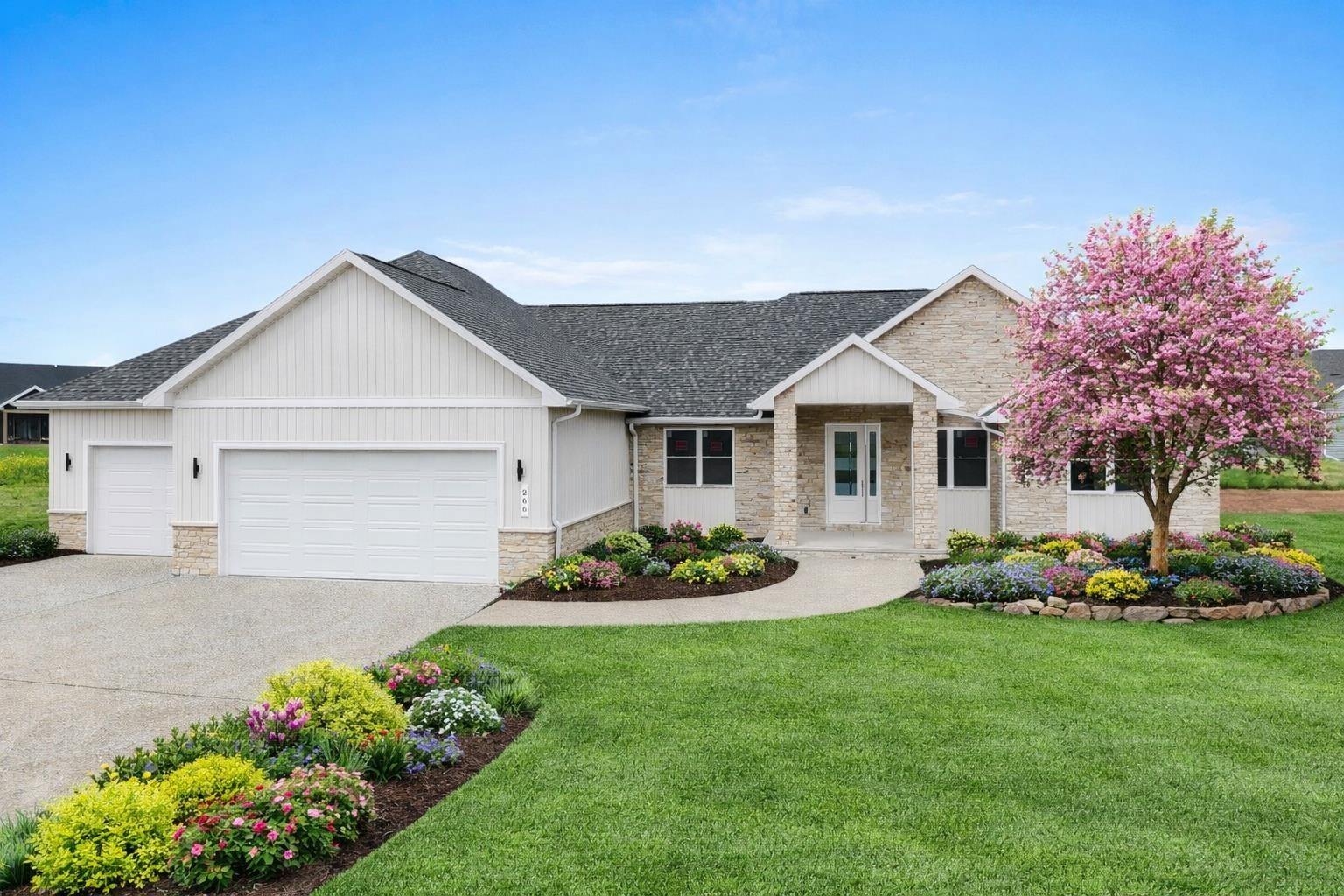 266 East Sweetwater Way Appleton, WI 54913 - Photo 2 of 73