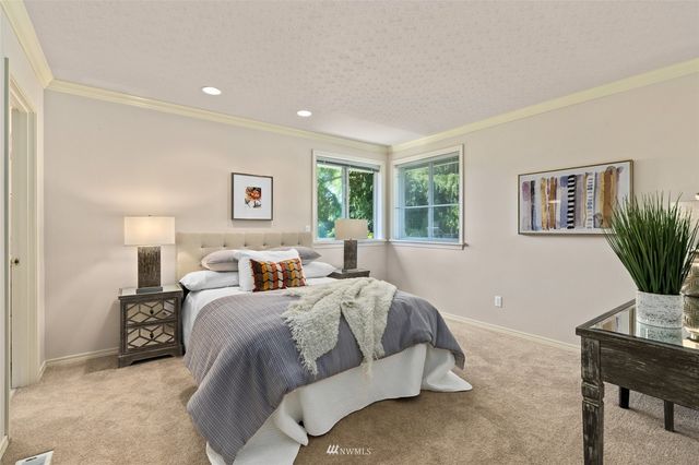 $1,400,000 | 6516 49th Avenue Southwest, Seattle, WA 98136