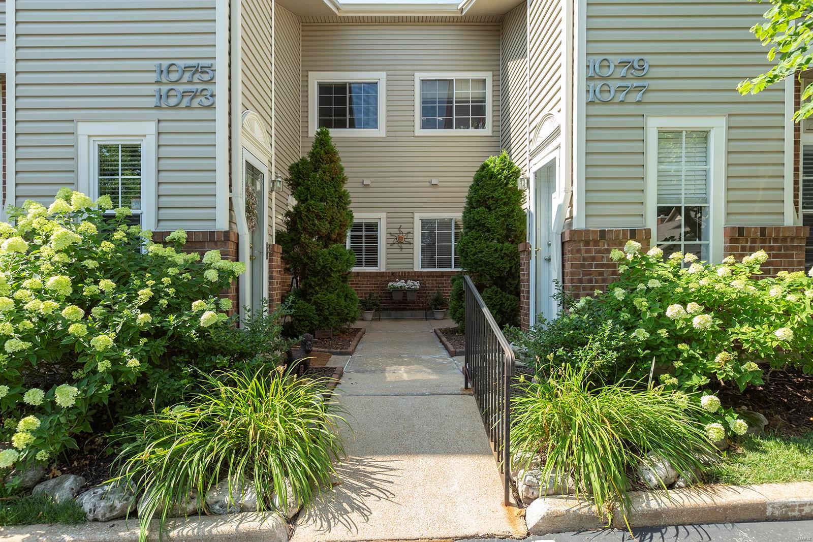 1073 North Spoede Road Creve Coeur, MO 63146 - Photo 2 of 19 Gallery Image 2