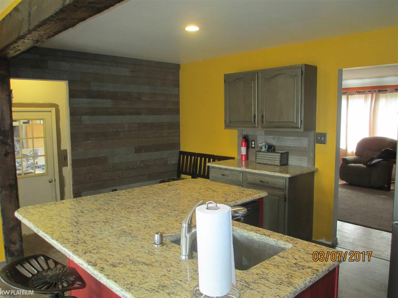 7143 Sheridan Line Road Lexington, MI 48450 - Photo 7 of 31 31314256-6.JPG