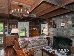 139 Dye Leaf Road Fairview, NC 28730 - Photo 2 of 24 Gallery Image 2