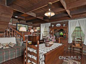 139 Dye Leaf Road Fairview, NC 28730 - Photo 6 of 24 Gallery Image 6
