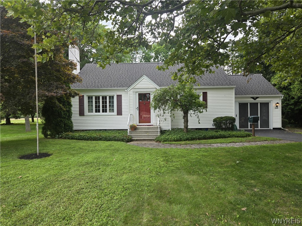 WELCOME....front view of home