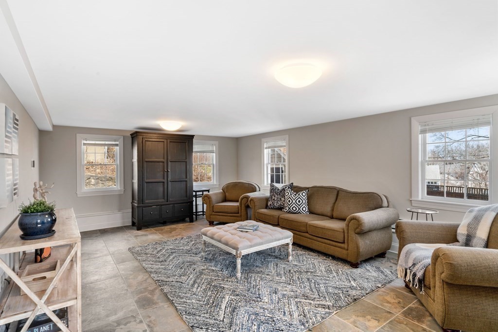 67 Cutter Hill Road Arlington, MA 02474 - Photo 17 of 21