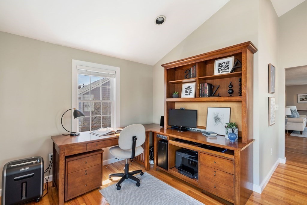 67 Cutter Hill Road Arlington, MA 02474 - Photo 7 of 21