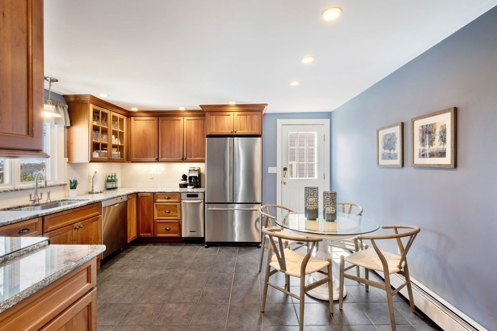 67 Cutter Hill Road Arlington, MA 02474 - Photo 8 of 21