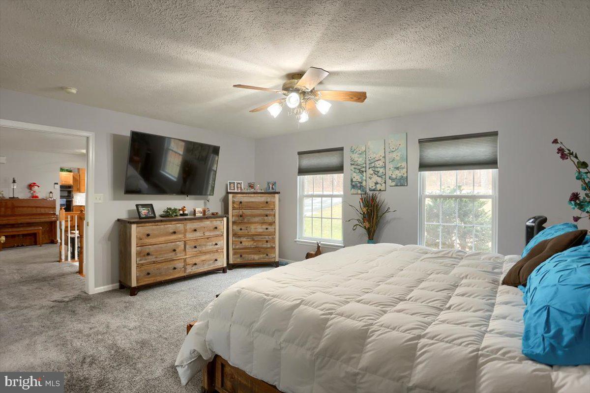 7666 Hickory Road Stewartstown, PA 17363 - Photo 16 of 57 Main bedroom
