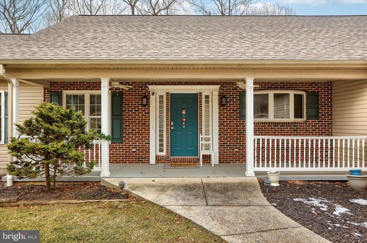 7666 Hickory Road Stewartstown, PA 17363 - Photo 3 of 57 Gallery Image 3