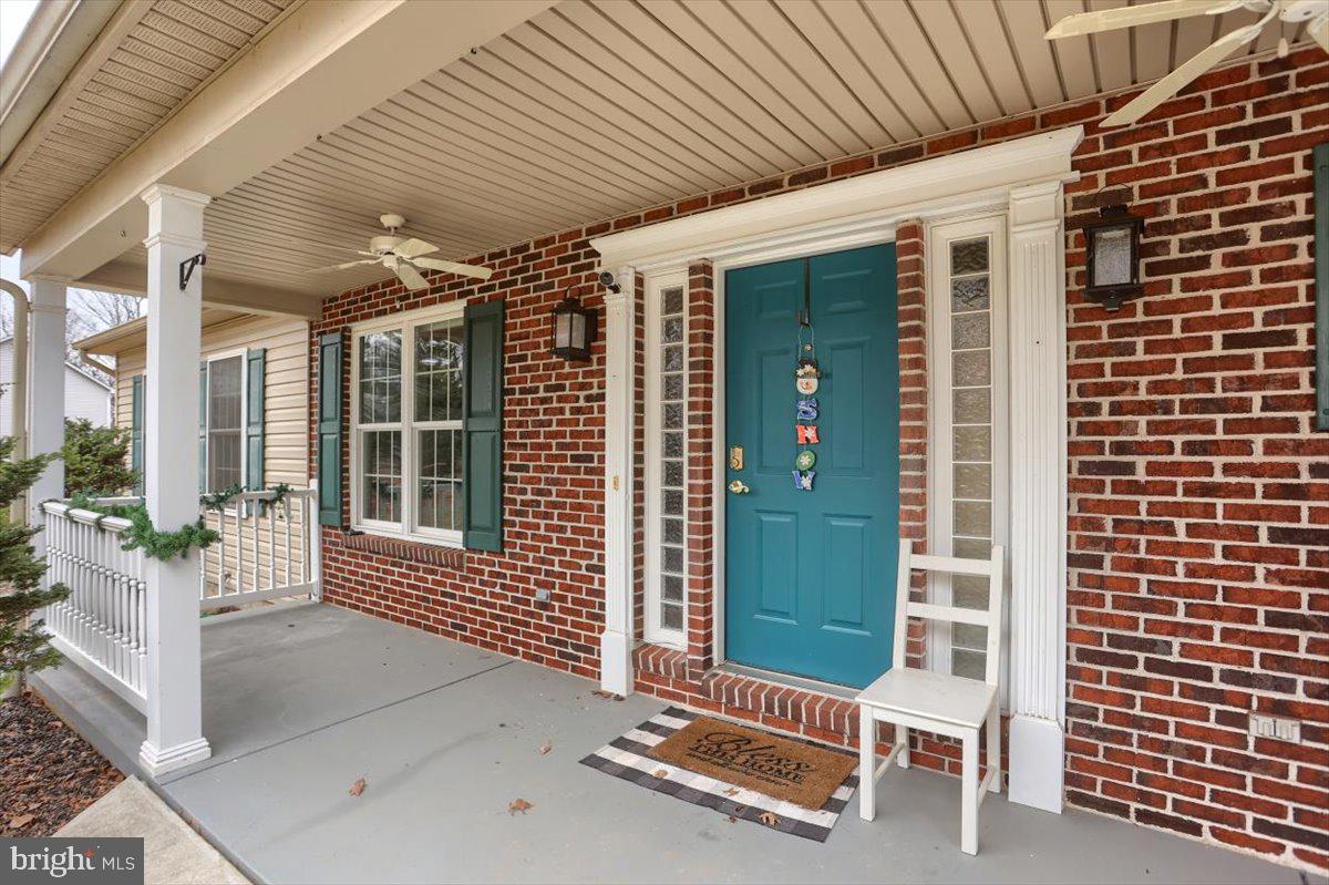 7666 Hickory Road Stewartstown, PA 17363 - Photo 4 of 57 Gallery Image 4