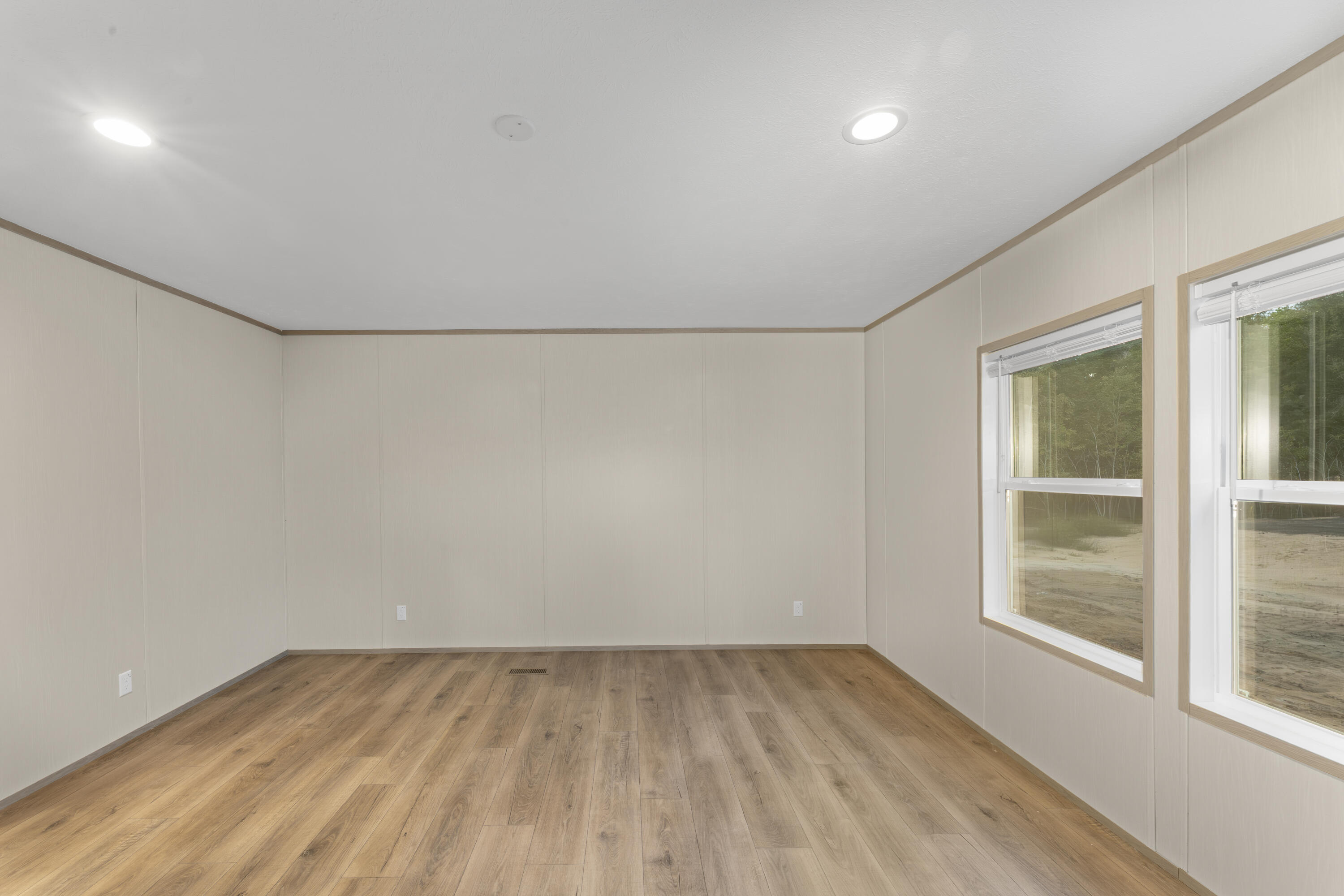 737 Sams Ridge Way Bonneau, SC 29431 - Photo 14 of 31 Owner's suite