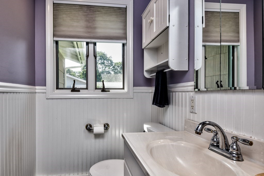 26 Rosslare Road Framingham, MA 01701 - Photo 18 of 29 Gallery Image 18