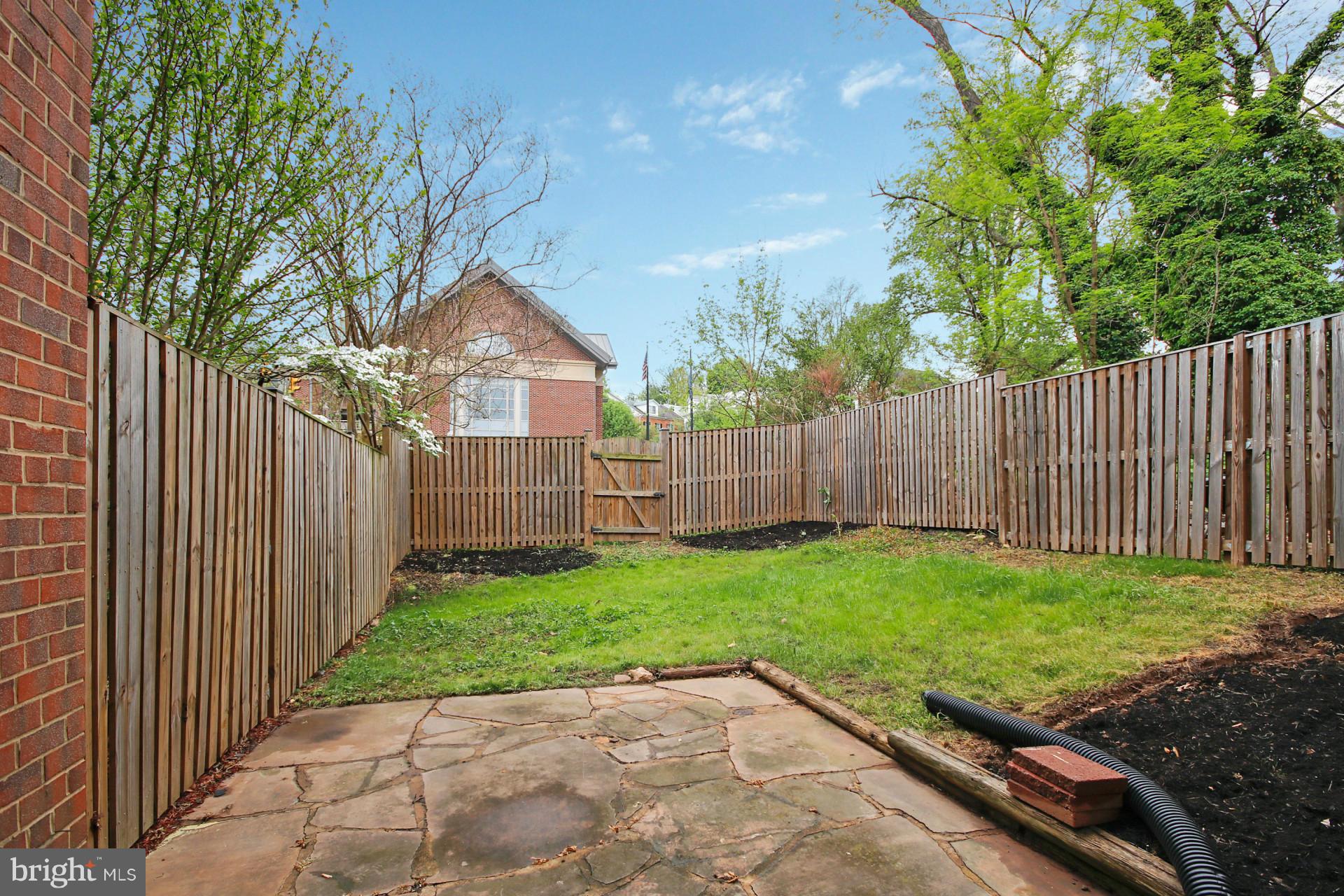 2120 Military Road Arlington, VA 22207 - Photo 28 of 30 Exterior (Rear)