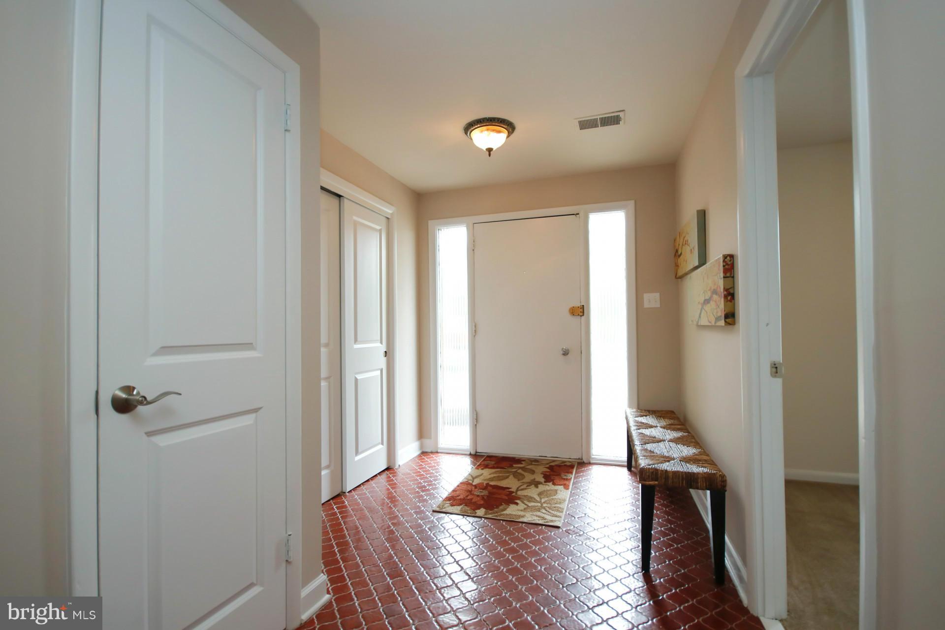 2120 Military Road Arlington, VA 22207 - Photo 5 of 30 Interior (General)