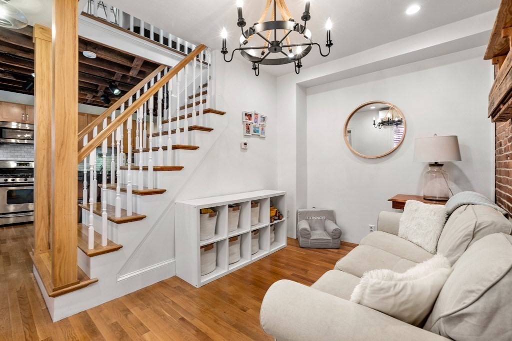 9 R Salem St Avenue Boston, MA 02129 - Photo 14 of 27