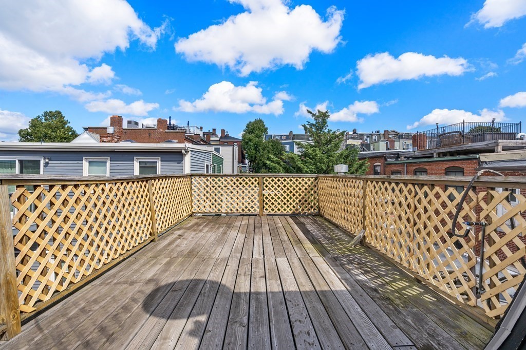 9 R Salem St Avenue Boston, MA 02129 - Photo 24 of 27