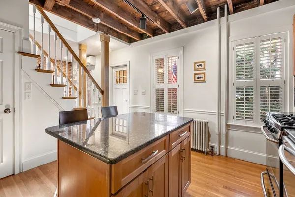 $5,250 | 9 R Salem St Avenue, Boston, MA 02129