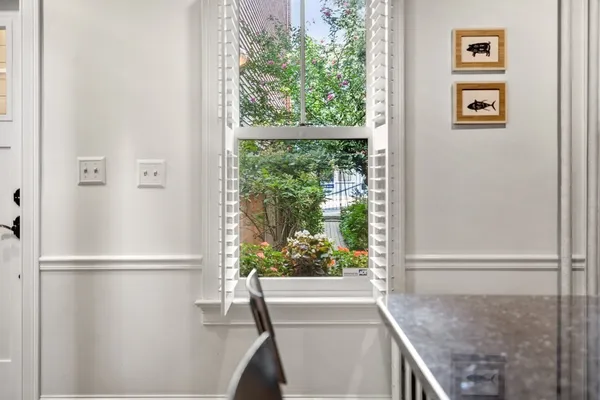 $5,250 | 9 R Salem St Avenue, Boston, MA 02129