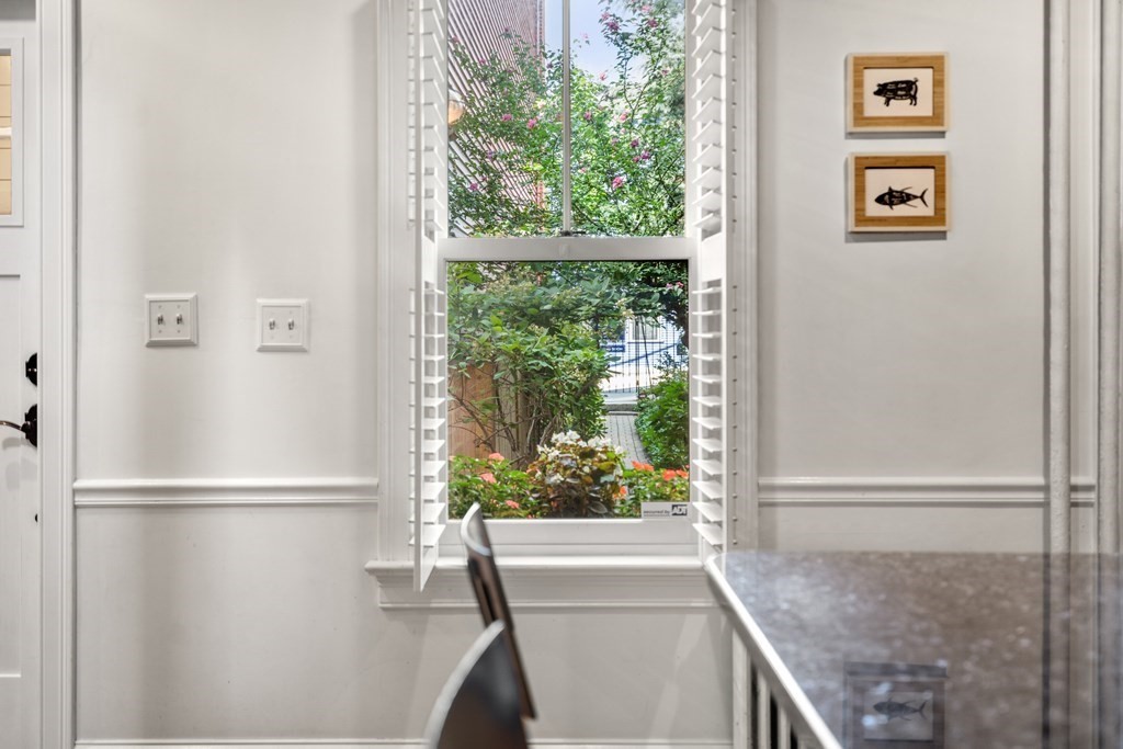 9 R Salem St Avenue Boston, MA 02129 - Photo 10 of 27